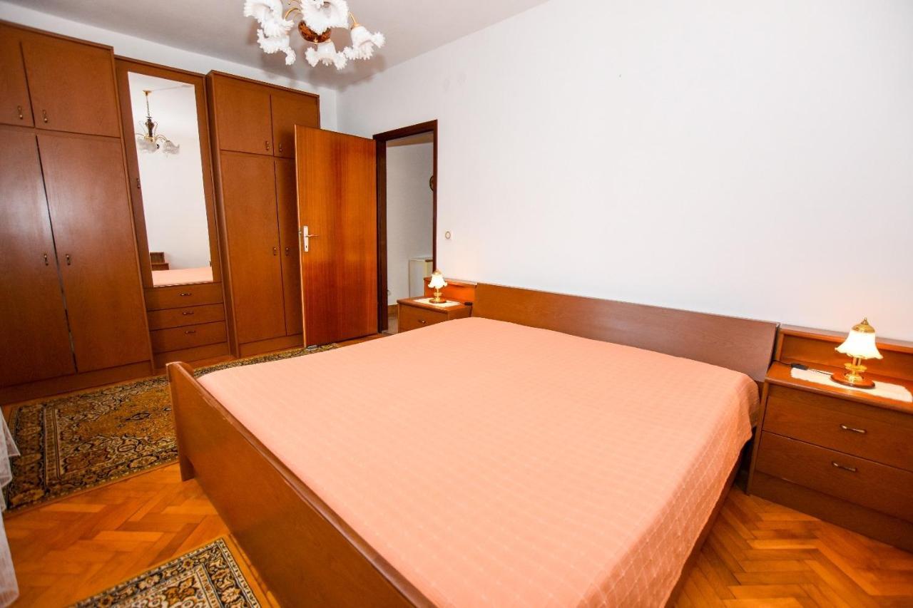 Apartments Luce - Family Friendly & Parking Pag Town Exterior foto