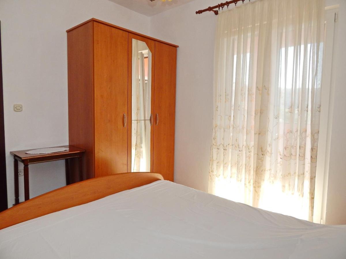 Apartments Luce - Family Friendly & Parking Pag Town Exterior foto