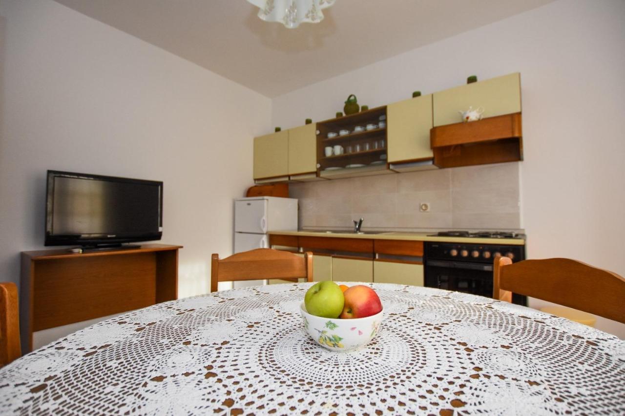 Apartments Luce - Family Friendly & Parking Pag Town Exterior foto