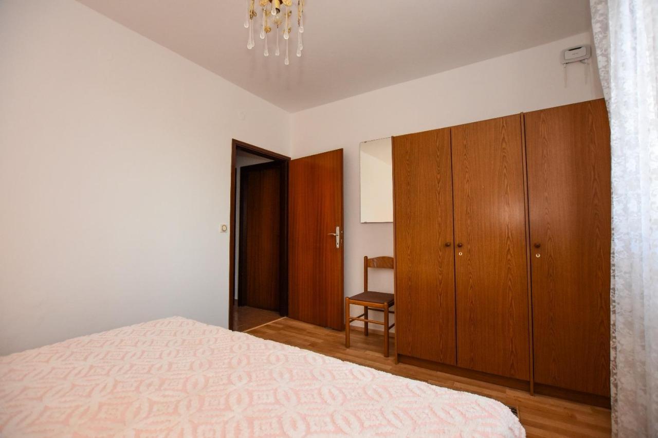 Apartments Luce - Family Friendly & Parking Pag Town Exterior foto