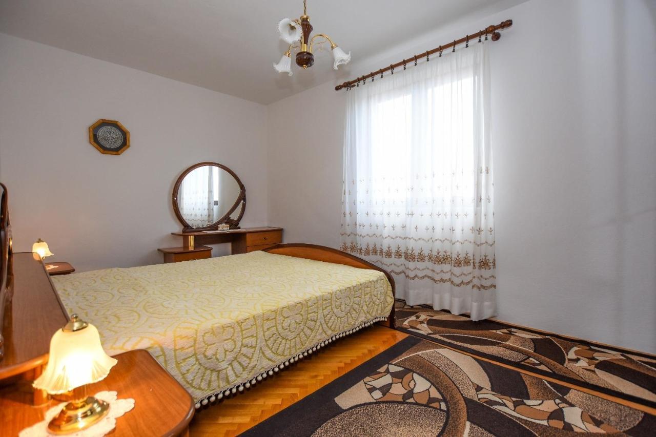 Apartments Luce - Family Friendly & Parking Pag Town Exterior foto